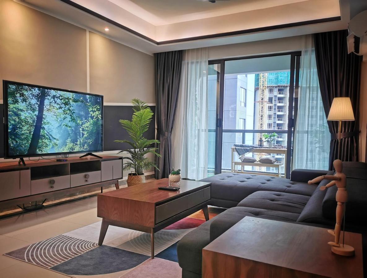 Yussy Homestay At R&F Princess Cove Джохор Бахру Екстериор снимка
