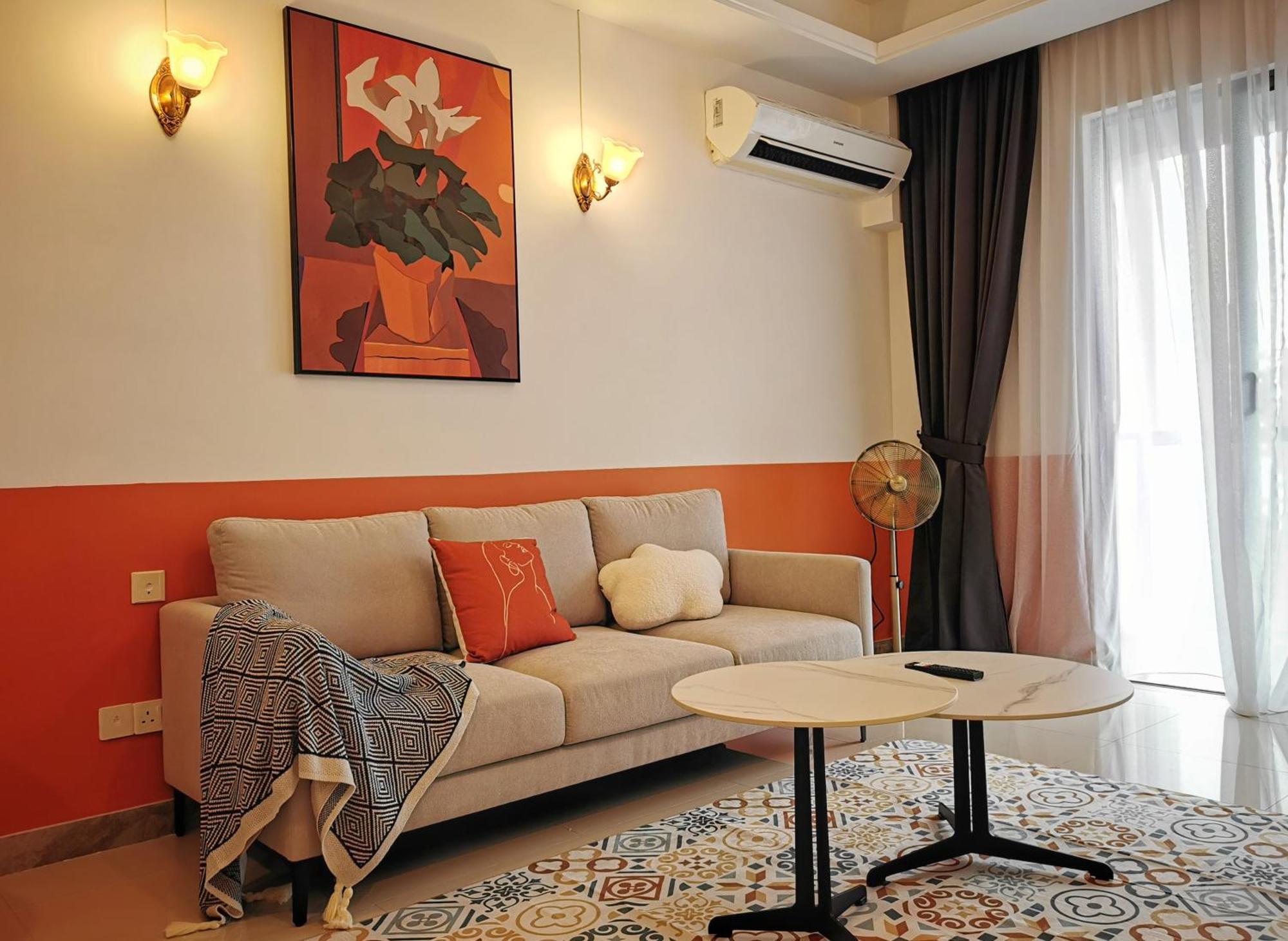 Yussy Homestay At R&F Princess Cove Джохор Бахру Екстериор снимка