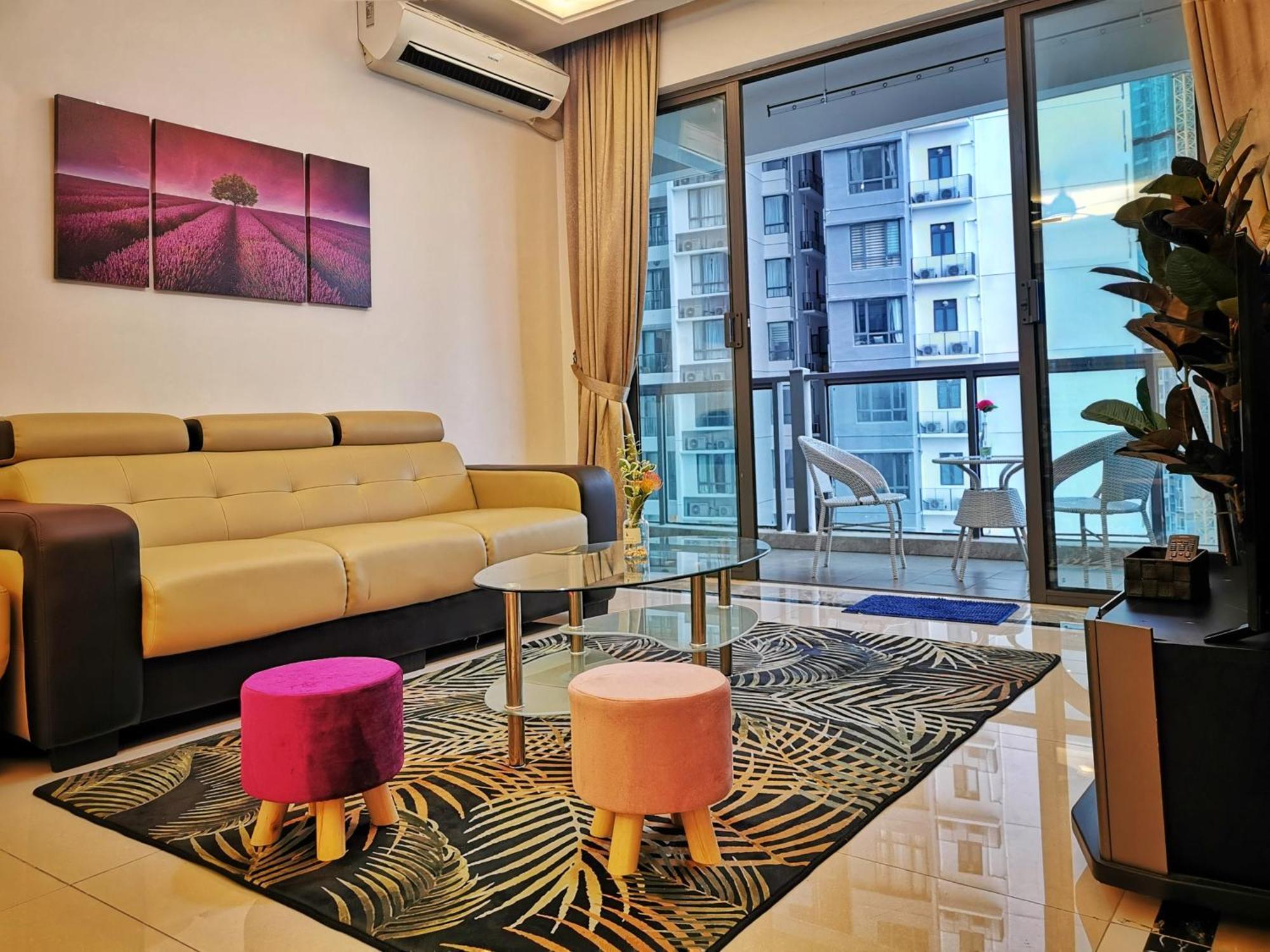 Yussy Homestay At R&F Princess Cove Джохор Бахру Екстериор снимка